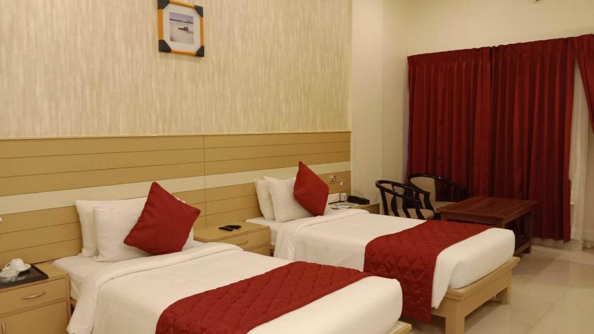 Hotel Dsf Grand Plaza Thoothukudi Kültér fotó