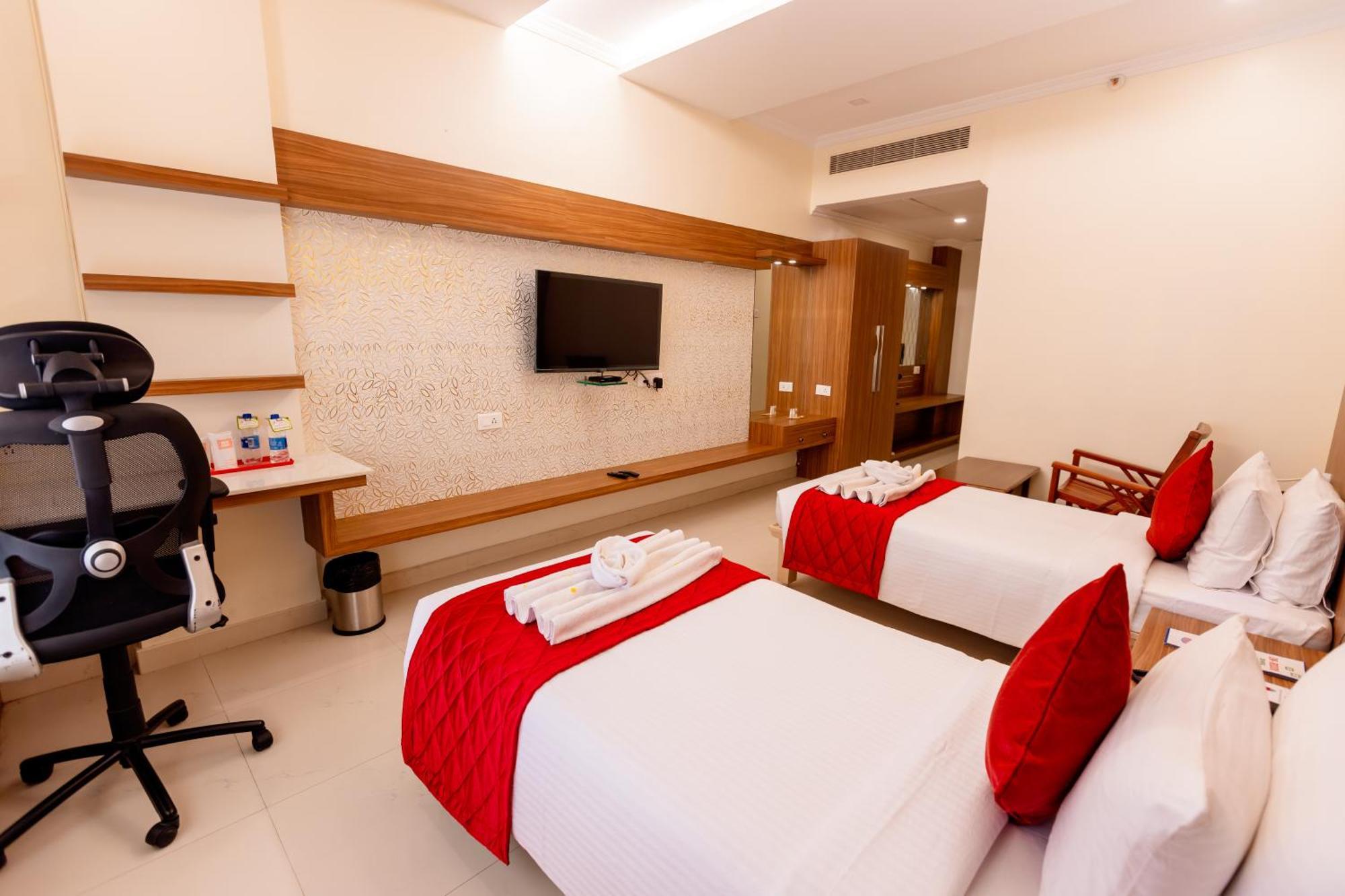 Hotel Dsf Grand Plaza Thoothukudi Kültér fotó
