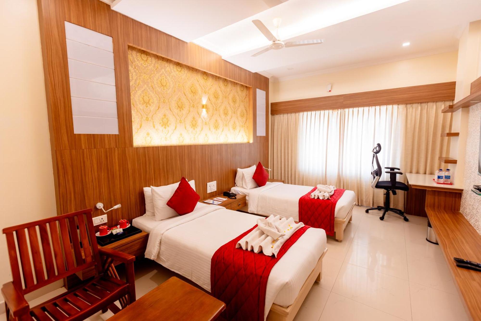 Hotel Dsf Grand Plaza Thoothukudi Kültér fotó